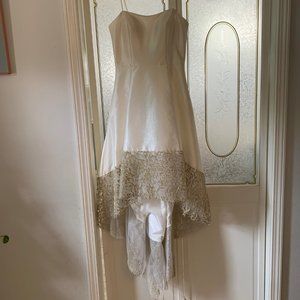 Betsy & Adam Off-White Taffeta Hi-Low Gown with Gold Lace Hem, Size 8